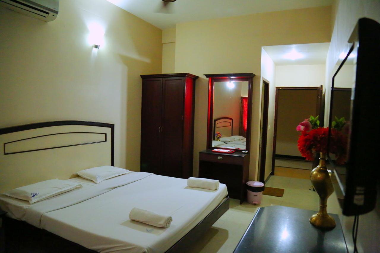 Hotel Vels Court Palani Eksteriør billede