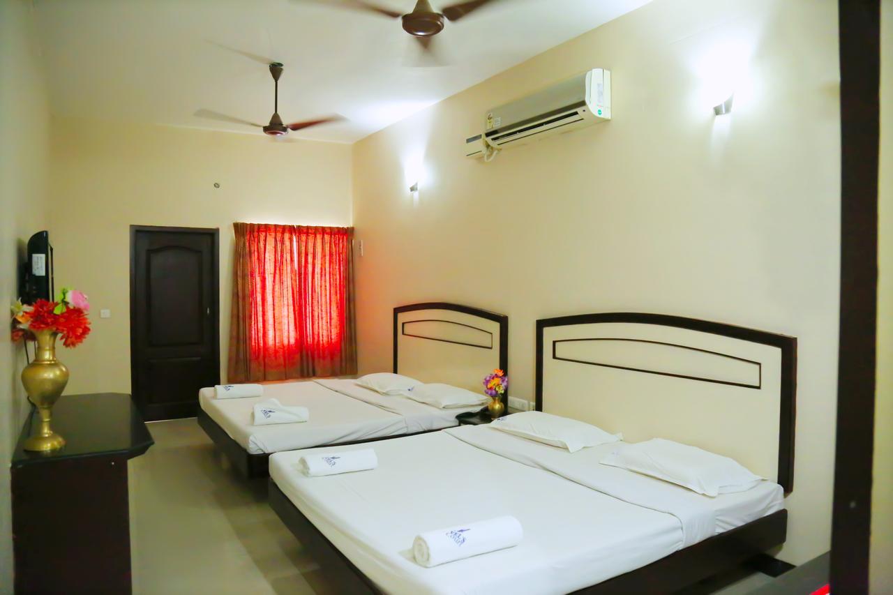 Hotel Vels Court Palani Eksteriør billede