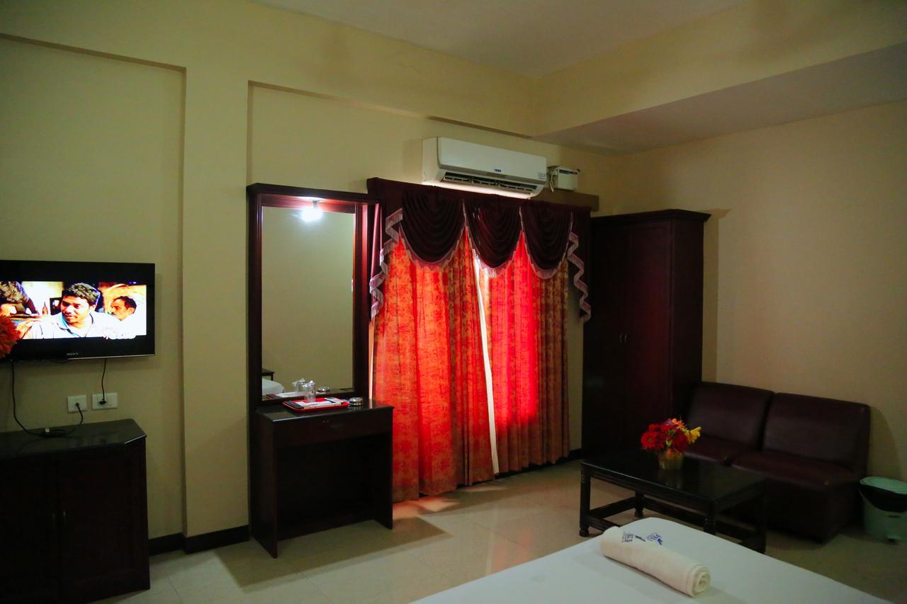 Hotel Vels Court Palani Eksteriør billede